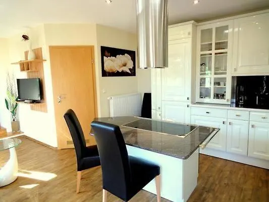 Ferienwohnung Ginkgo 2 Dresden Mit Terrasse